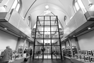 Siroco - Médiathèque de Virton - Tour du centre avec verre sur cadre acier